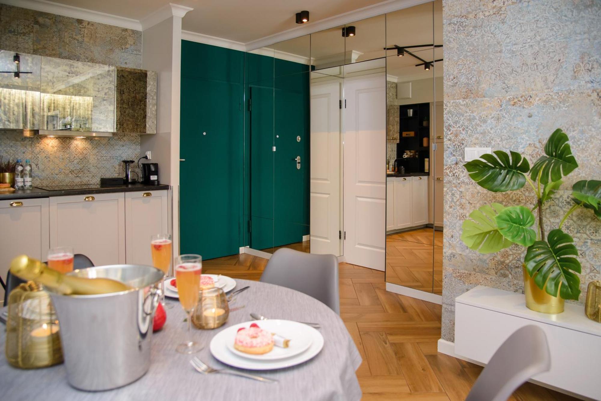 Maya'S Flats & Resorts 34 - Chmielna 73 Gdansk Exterior foto